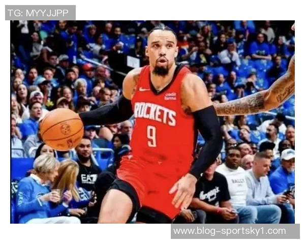 狄龙表现起伏不定17投7中三分火力全开贡献21分助球队争胜 狄龙表现起伏不定17投7中三分火力全开贡献21分助球队争胜