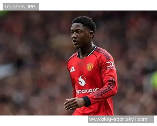 曼联训练情况更新：舍什科因伤缺席马奎尔梅努同样未现身